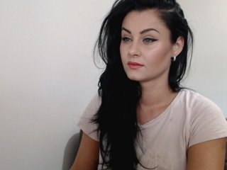  Adeelynne