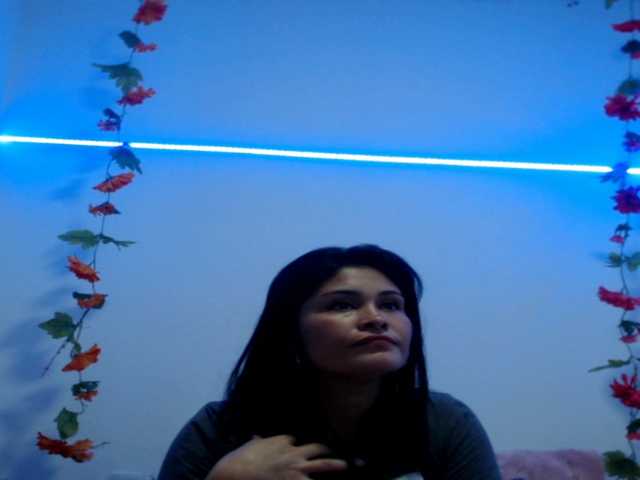  AmandaHugs