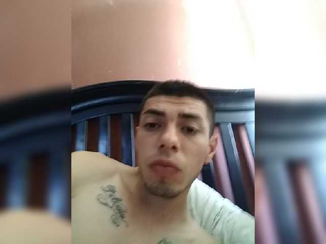  Andyplayboy18