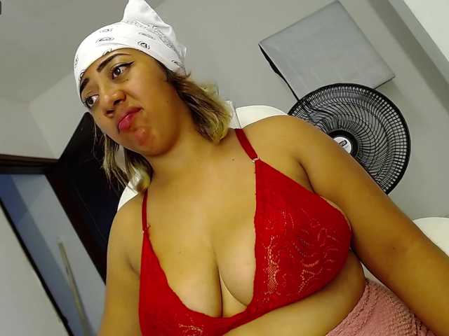  DirtyQueen-Xt