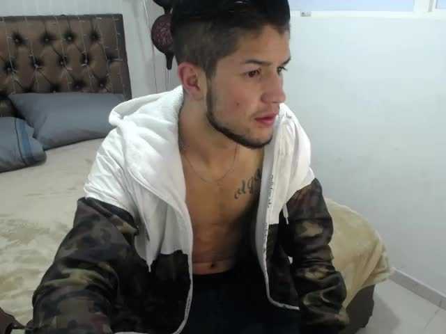  Dominik020-