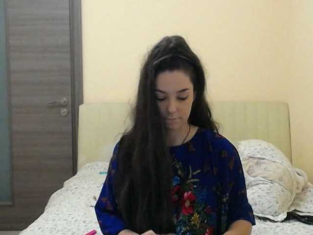  Foxxy-Olivia