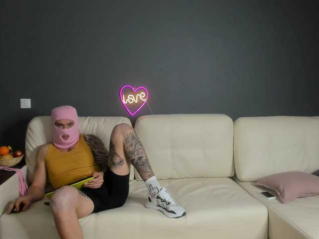  Freaklove