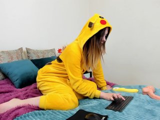  HollyBunny