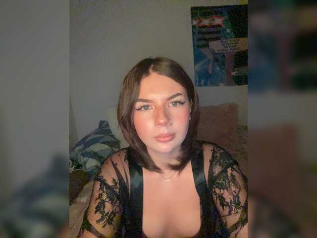  HornyKittya