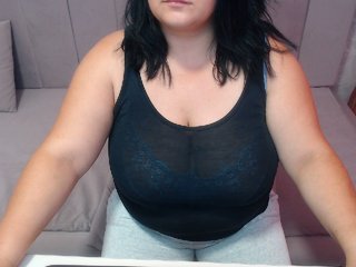  KinkycurvyAss