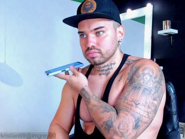  KristianGrey1