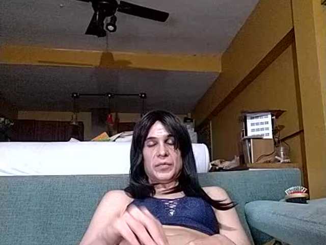  Larahorny