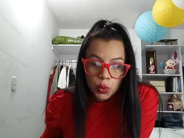  Manuelakross
