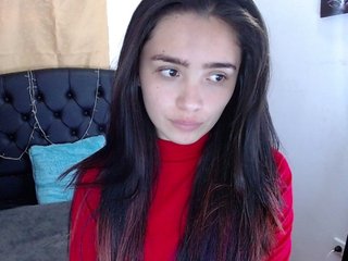  Mia-Johns