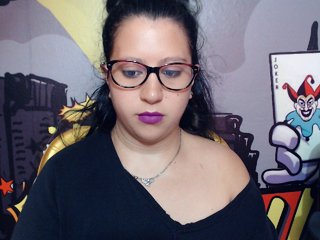  NahomyCurvy