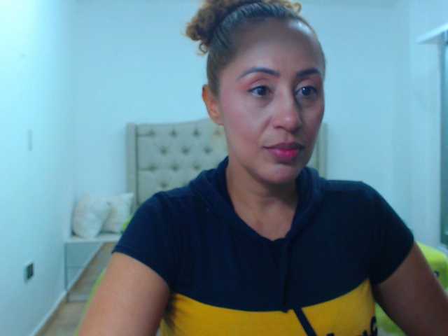 RoxanaMilf