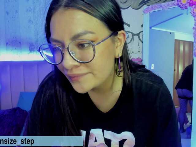  StephaniaB