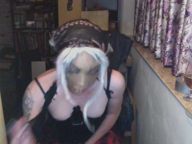  SuccubusSuky