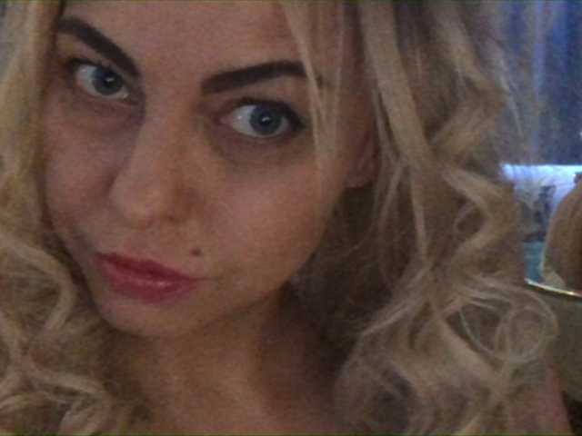  Yanka-blond