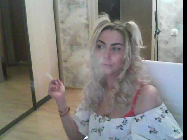  Yanka-blond