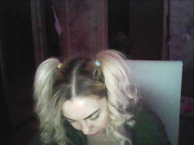  Yanka-blond