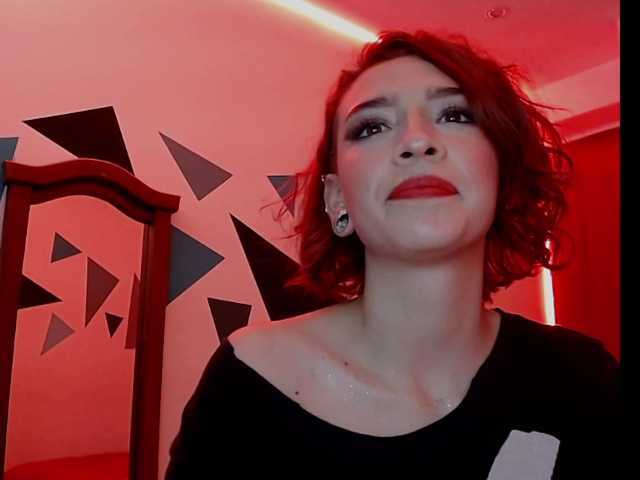  alexandraRED1