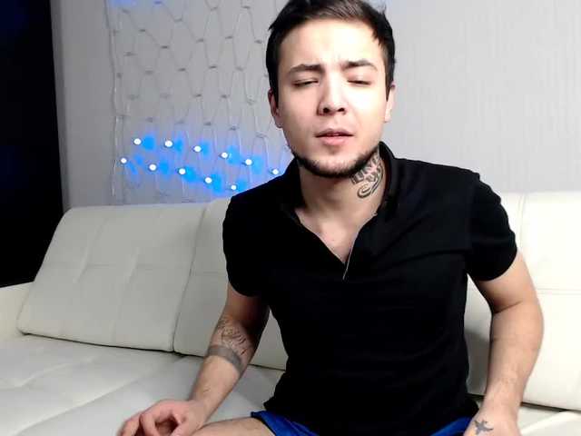  hot-Aiden